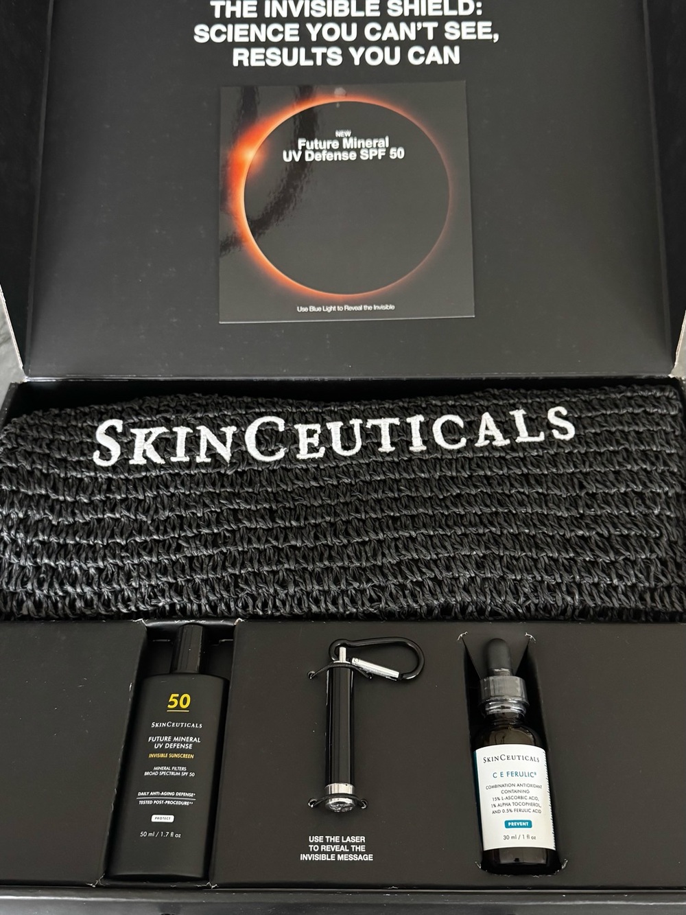 UNOPENED Skinceuticals C E Ferulic and Sunscreen Set with Beach Bag
